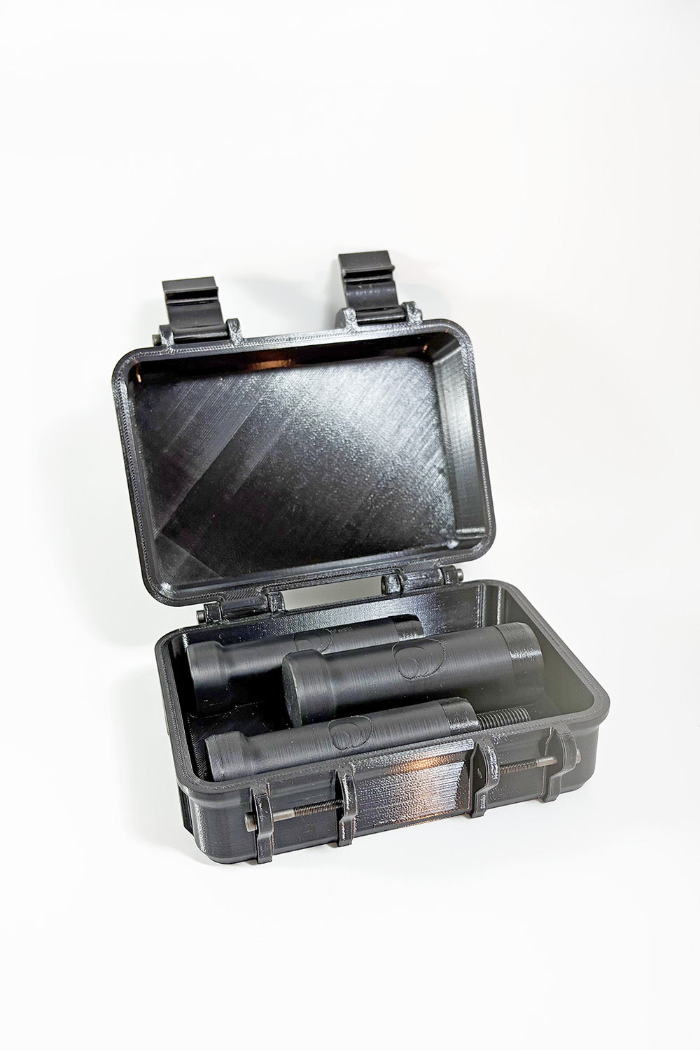 Our Lower Leg Removal Tools are a must-have for any cyclist looking to maintain or upgrade the fork suspension system on their multiple bikes.