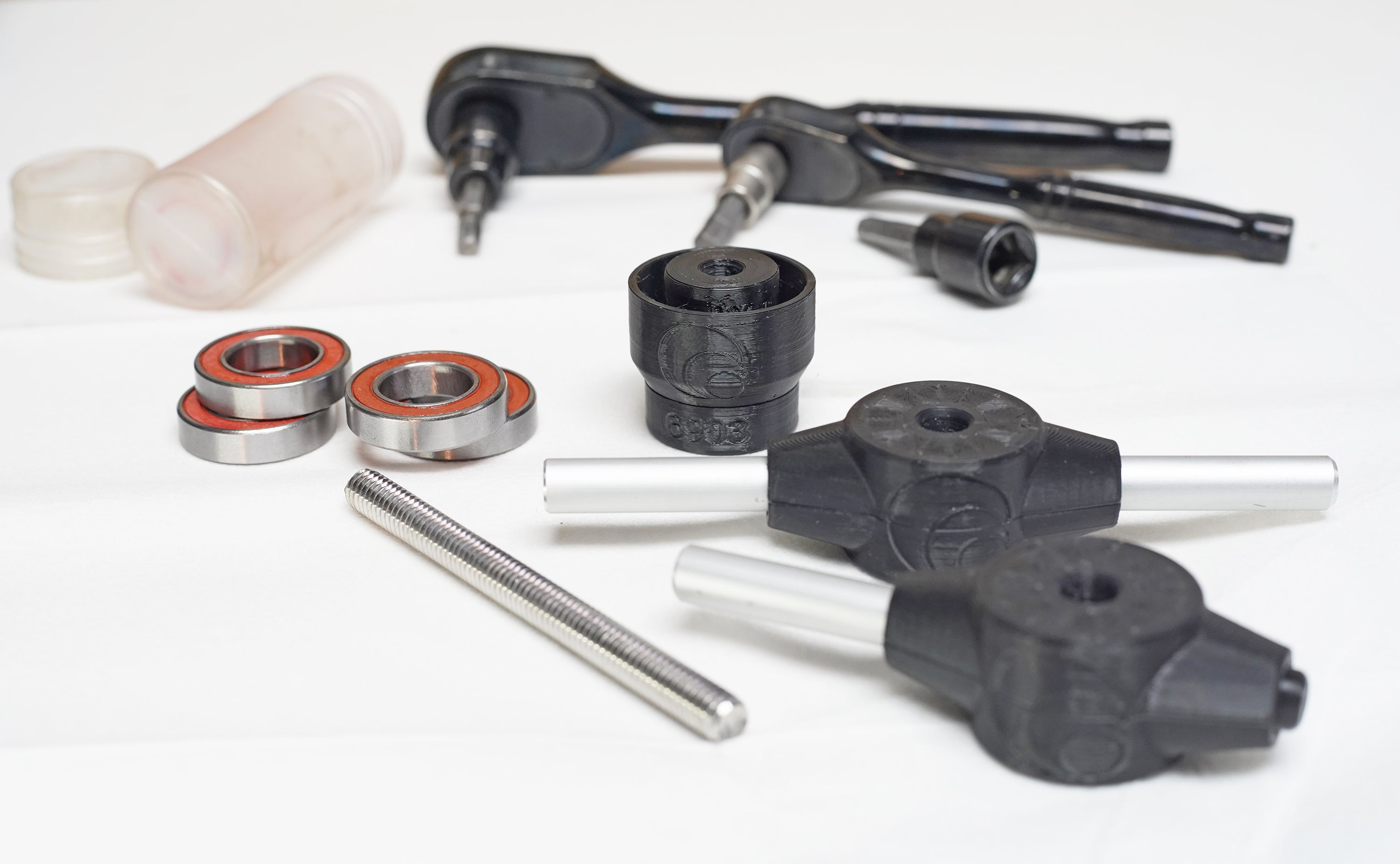 Momentum Cycle Tools bearing press kit and The Crank PRO getting ready for MTB maintenance.
